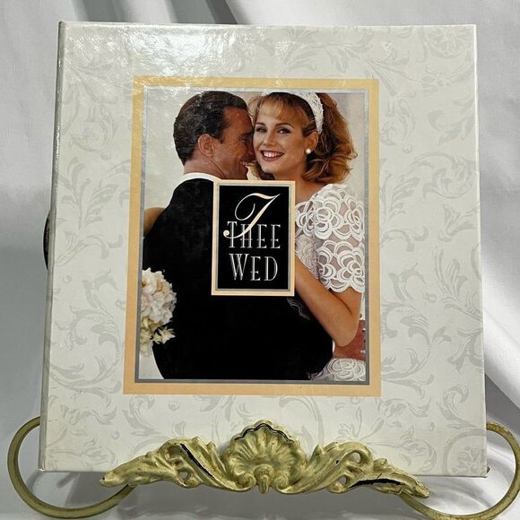 Vintage Dillard’s Wedding Planning Book - Picture 2 of 9